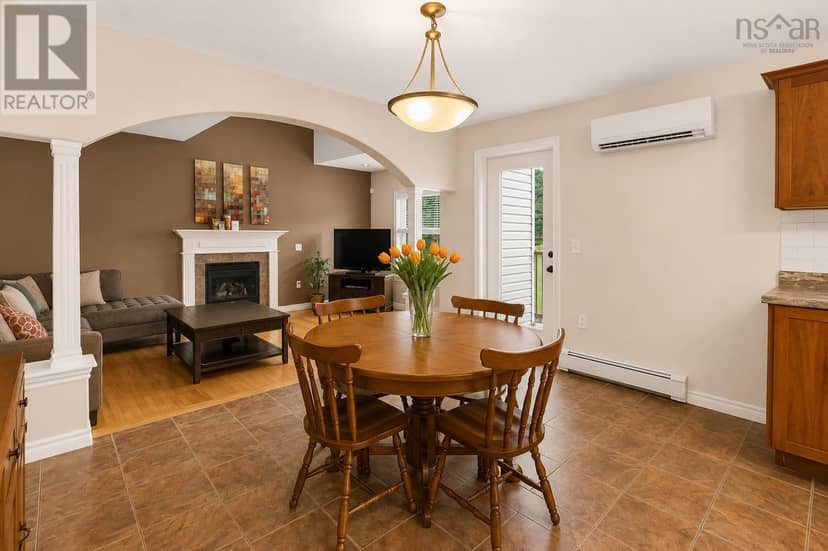 110 Gleneagles Drive — photo 14 of 38