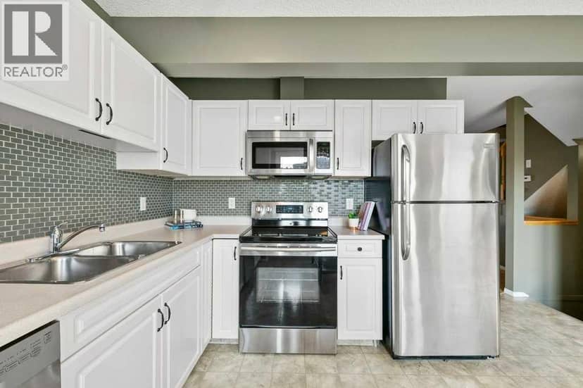 248 Regal Park NE — photo 17 of 40