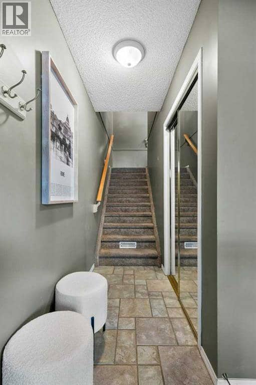 248 Regal Park NE, Calgary, photo 7