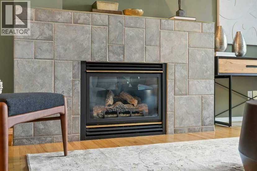 248 Regal Park NE — photo 10 of 40