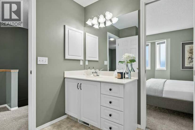 248 Regal Park NE — photo 28 of 40