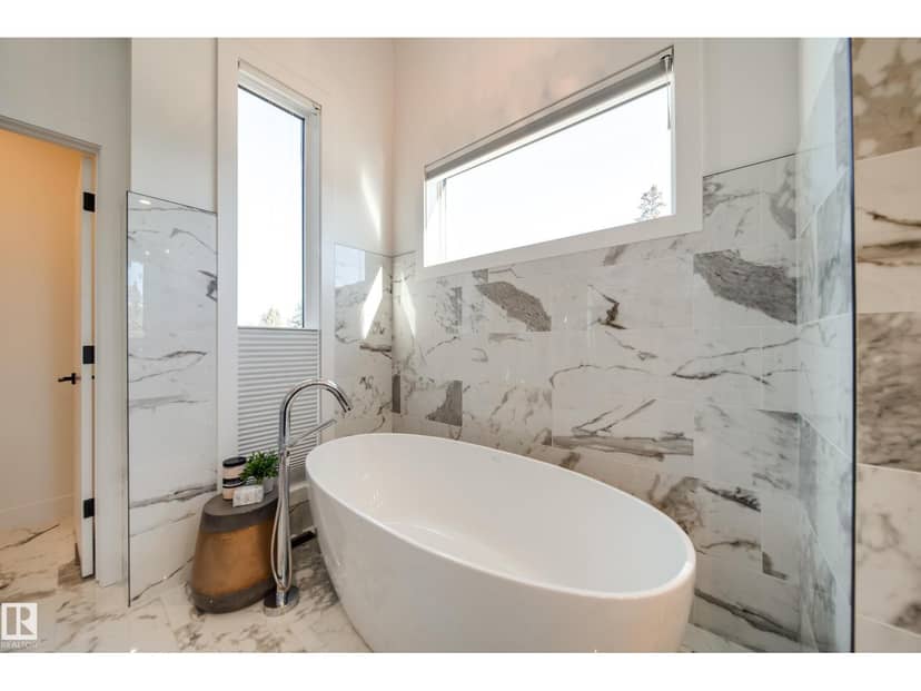 44B Valleyview Cr NW — photo 35 of 40