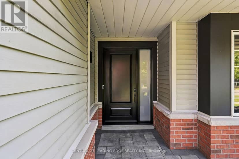 195 Whitby Shores Greenway, Whitby, photo 7