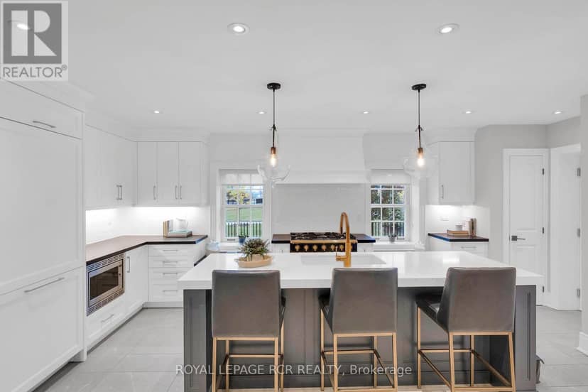10961 Victoria Square Boulevard — photo 11 of 40