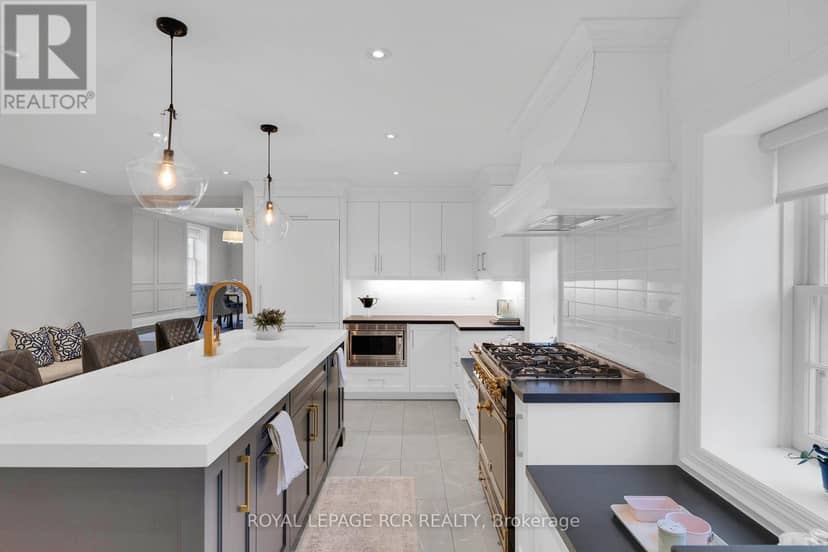 10961 Victoria Square Boulevard — photo 12 of 40