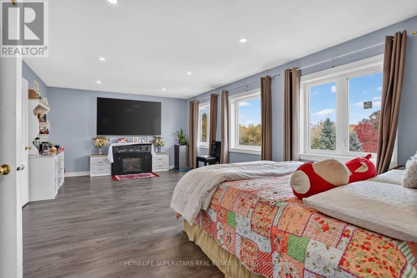 29 Westacott Crescent, Ajax, photo 4