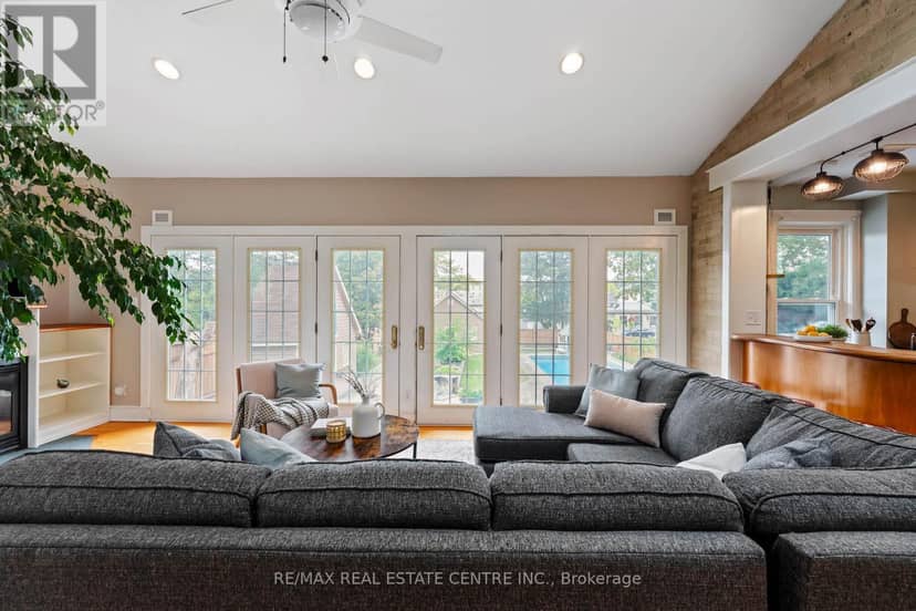 245 Bridge Street — photo 18 of 40