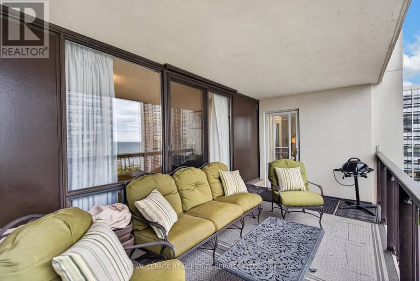 1001 - 2185 Marine Drive — photo 27 of 40