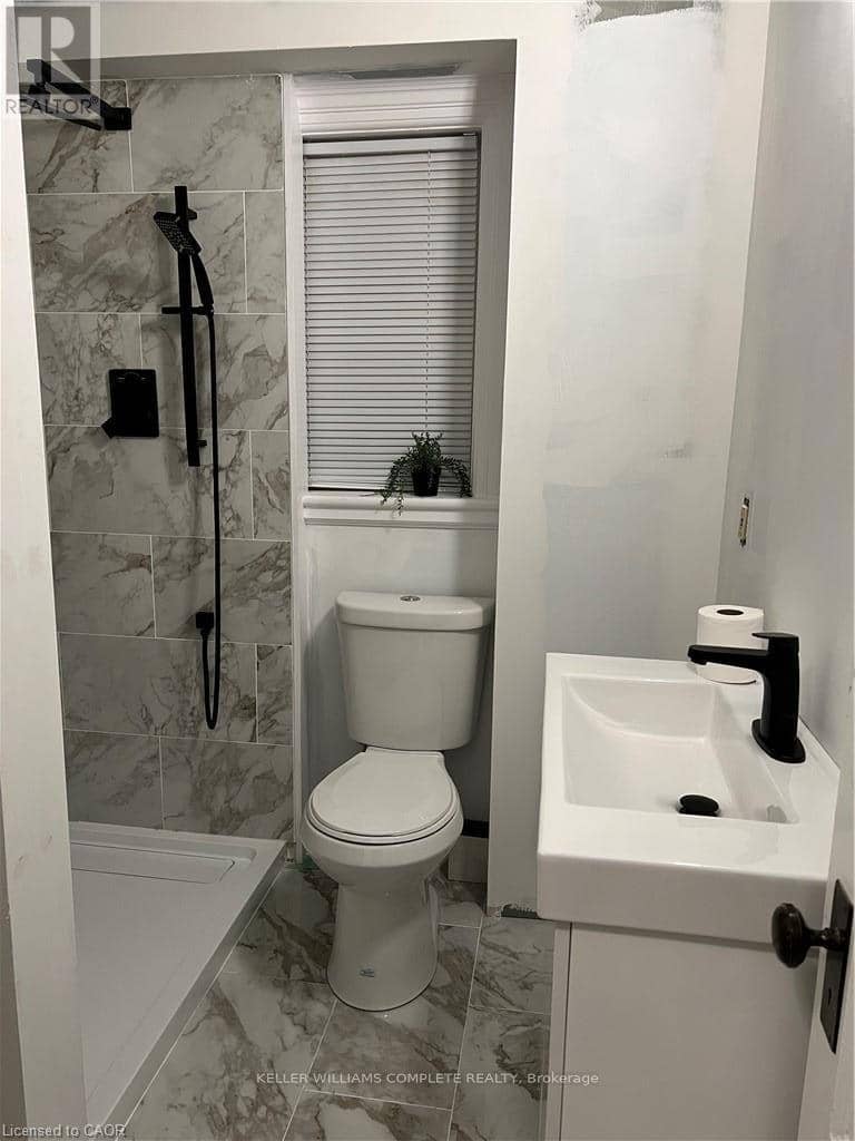 16 Alma Street N — photo 21 of 40