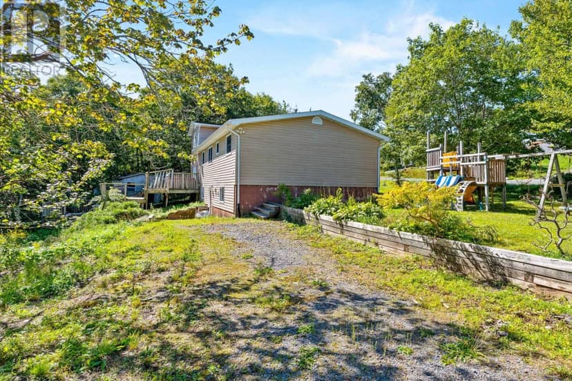 14 Gordon Stewart Drive — photo 32 of 36