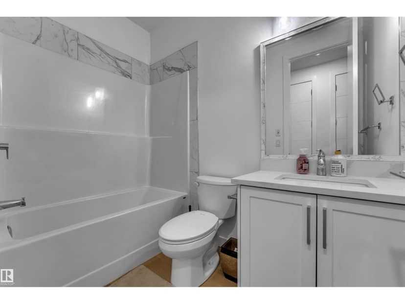 1409 Graydon Hill Wy SW — photo 12 of 40
