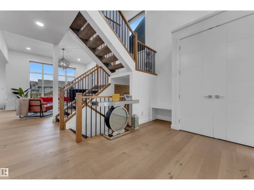 1409 Graydon Hill Wy SW — photo 10 of 40