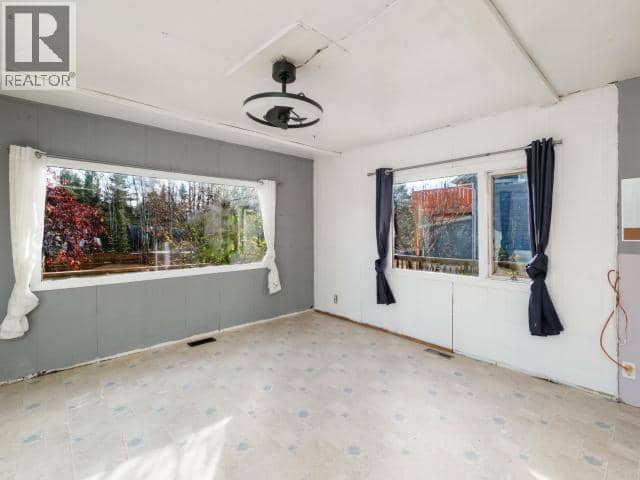 35 Maple Street, Whitehorse, photo 4