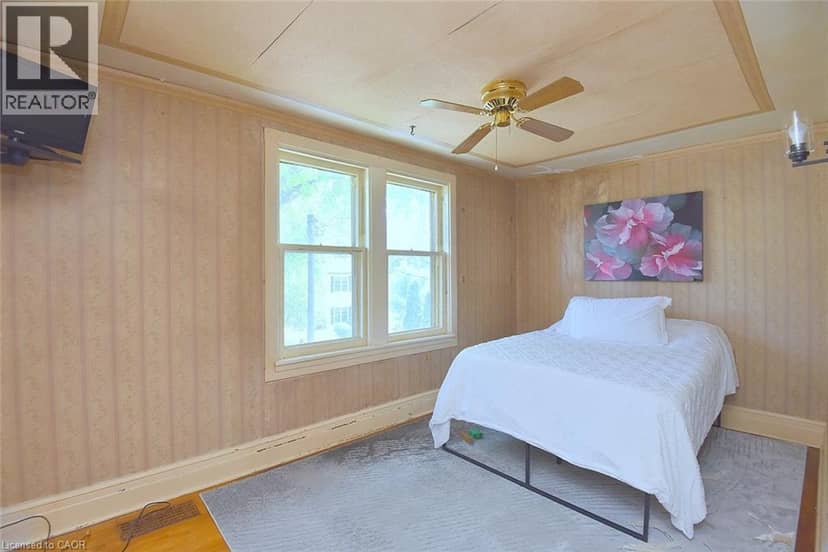 781 OAKDALE Avenue — photo 14 of 23