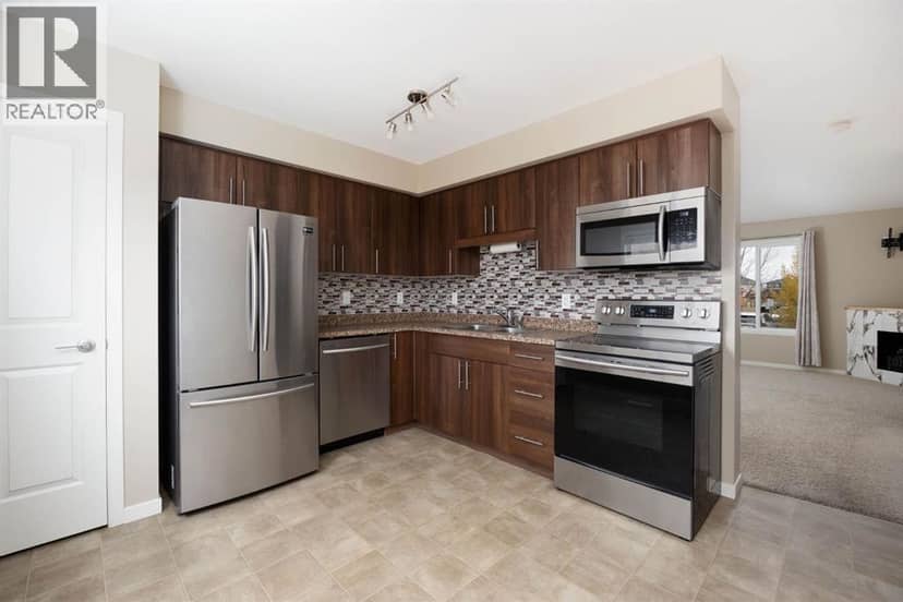 33, 711 Beacon Hill Drive, Fort McMurray, photo 2
