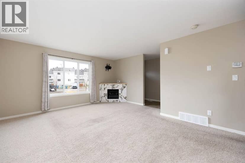 33, 711 Beacon Hill Drive, Fort McMurray, photo 5