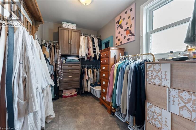 61 BROWN Street — photo 23 of 40