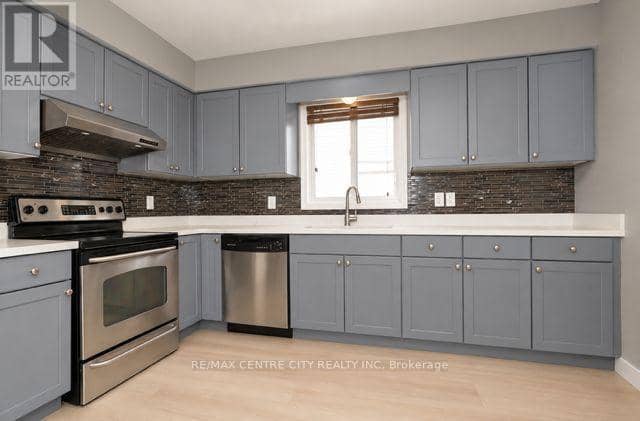 521 Blackwater Place, London North, photo 5