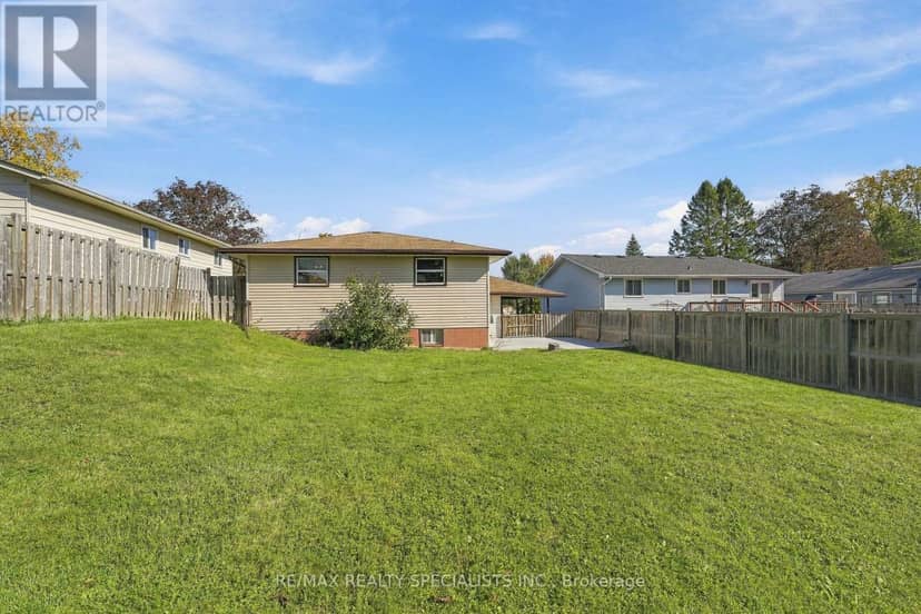 5 Van Alstine Drive — photo 36 of 40