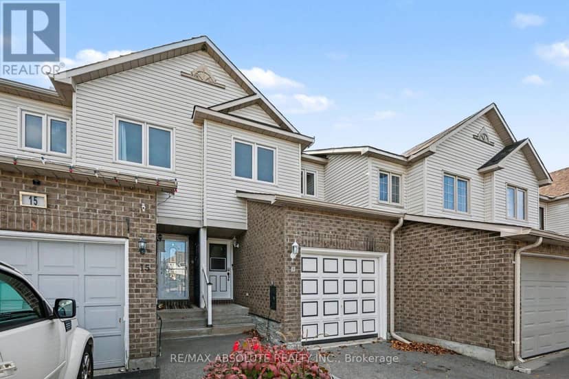 13 Spruce Crescent — photo 34 of 37