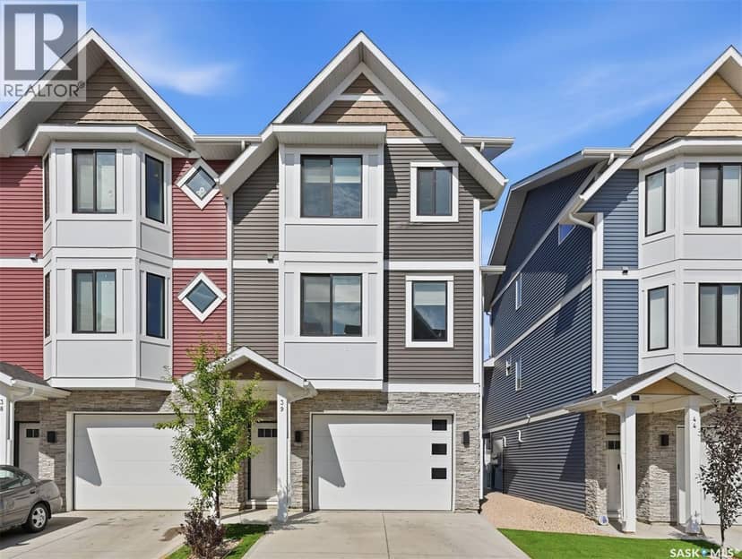 39 900 St Andrews LANE, Warman, photo 2