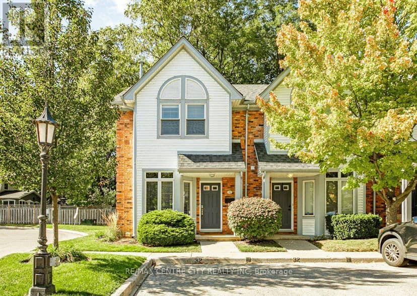 32 - 1415 Commissioners Road W, London South