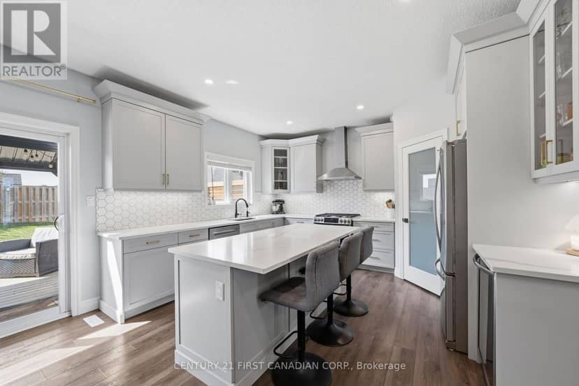5 Hardy Court — photo 12 of 39