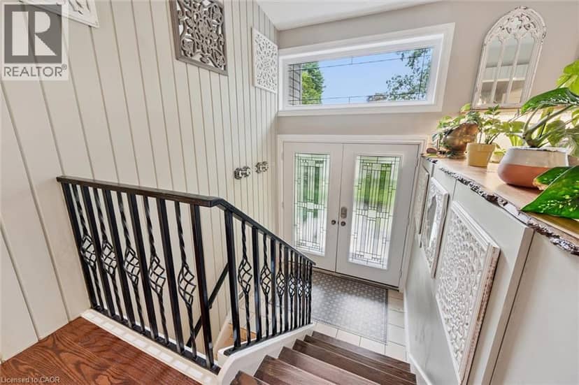 100 FOREST HILL Drive — photo 5 of 39