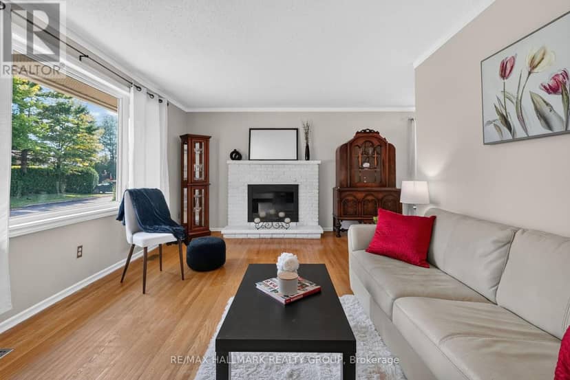 157 Lacroix Avenue, Ottawa, photo 4