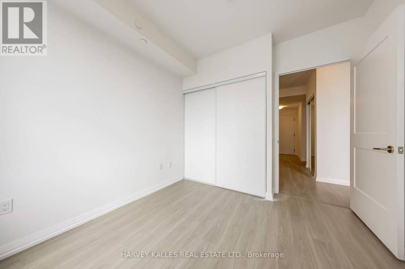 3415 - 50 Dunfield Avenue — photo 14 of 34