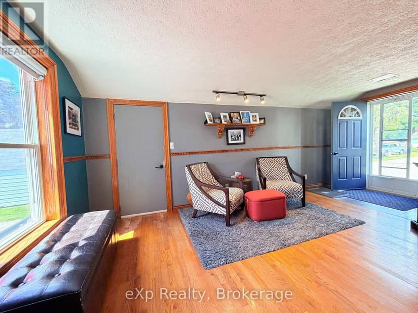 503 Yonge Street S, Brockton, photo 6