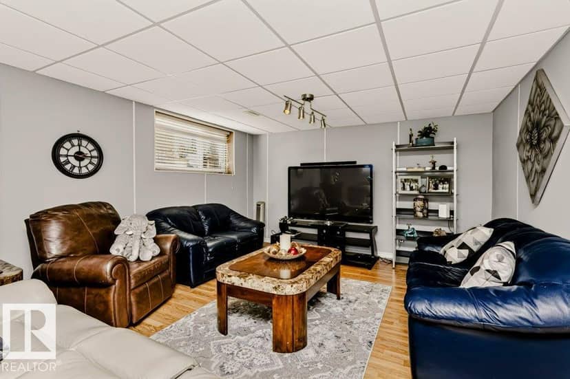9610 93 AV — photo 10 of 40