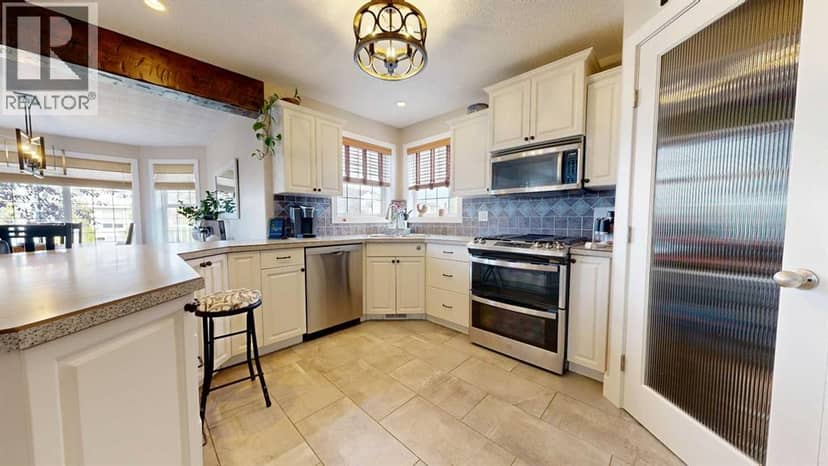 9302 Lakeshore Court, Grande Prairie, photo 7