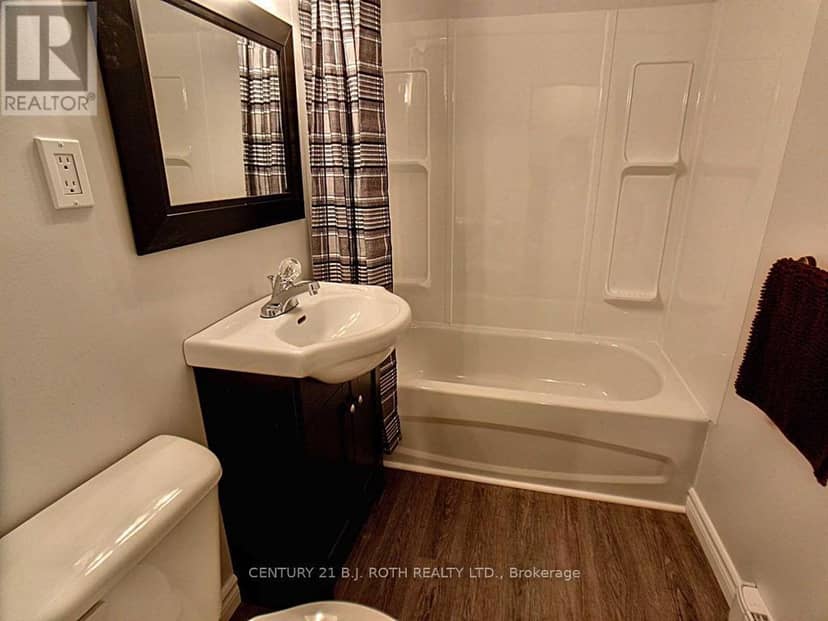 240 Clayborne Place — photo 14 of 21