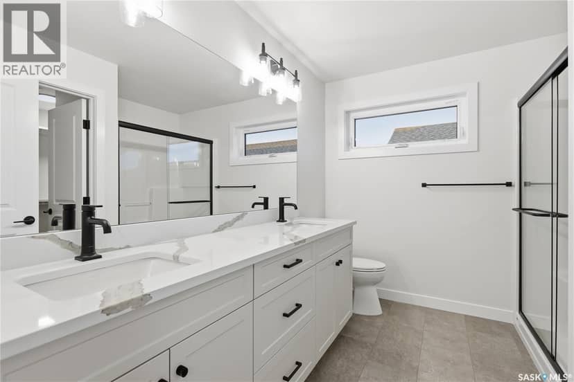 141 Emma CRESCENT — photo 17 of 32