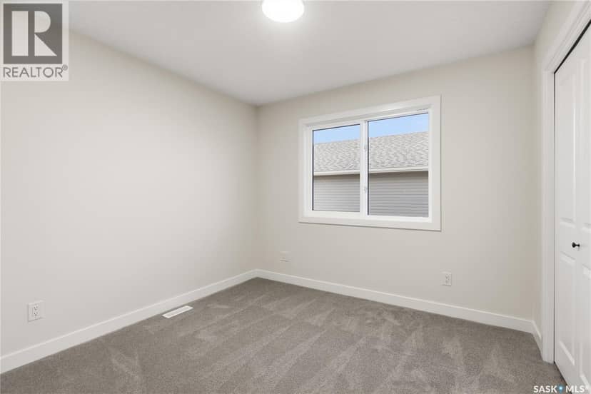 141 Emma CRESCENT — photo 23 of 32