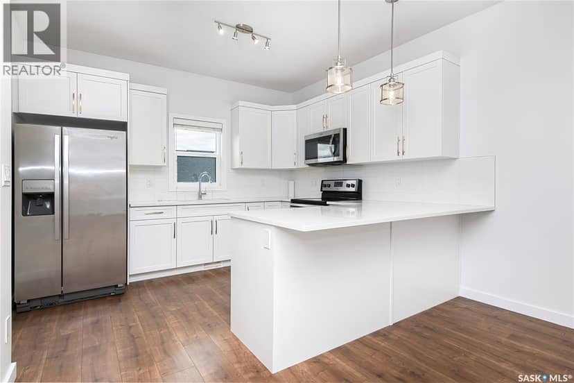 432 Underhill ROAD — photo 9 of 40