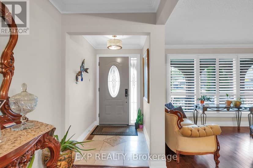 593A Scarlett Road N, Toronto, photo 5