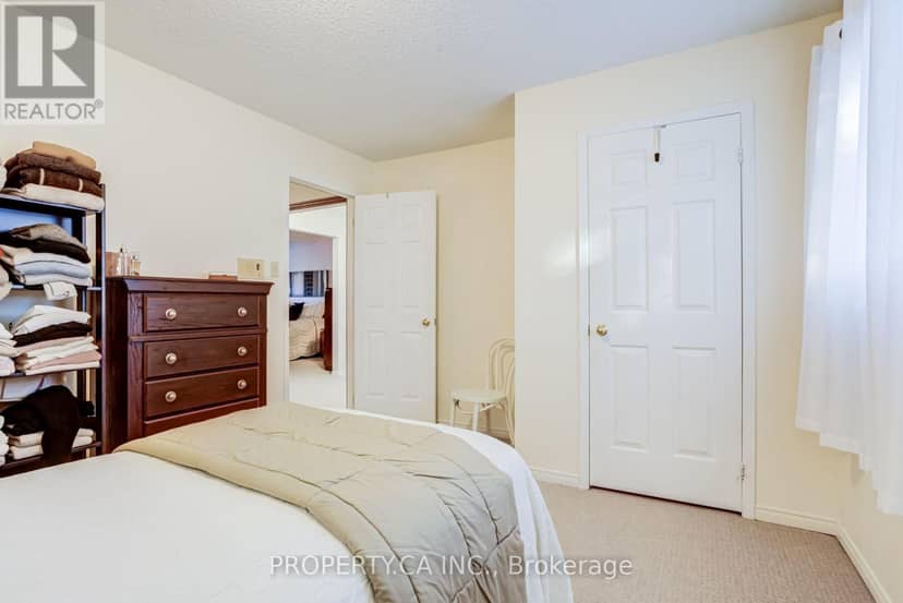 411 Freeman Crescent — photo 36 of 40