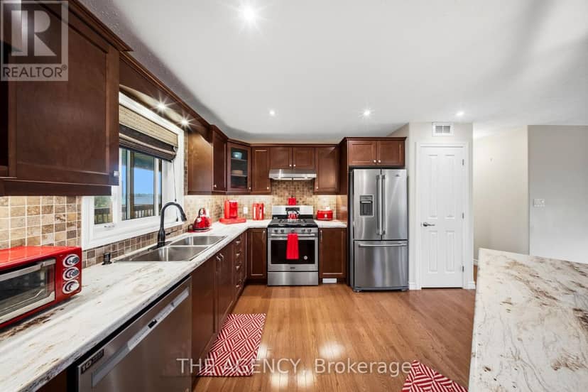 206 Meredith Way — photo 12 of 40