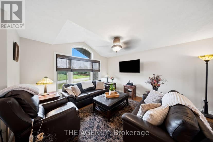 206 Meredith Way — photo 15 of 40