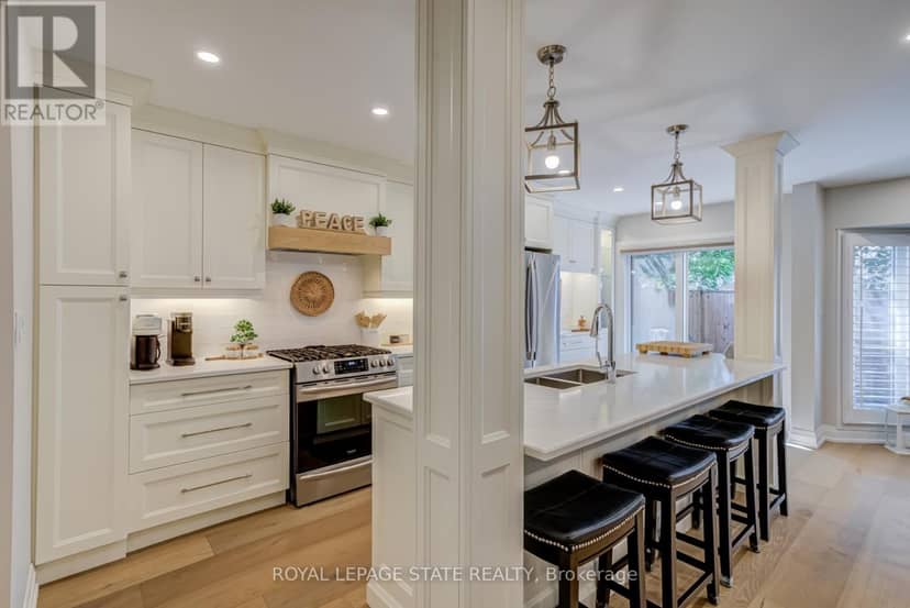 27 - 502 Barton Street — photo 12 of 40