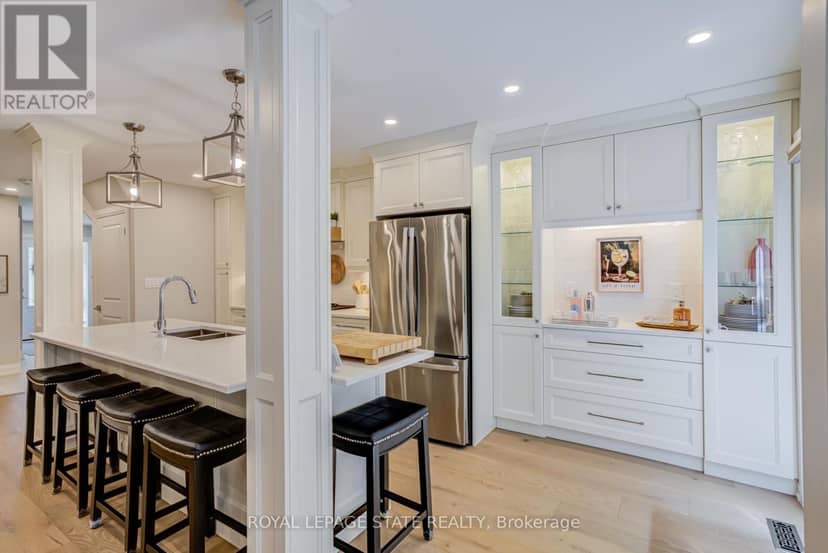 27 - 502 Barton Street — photo 14 of 40