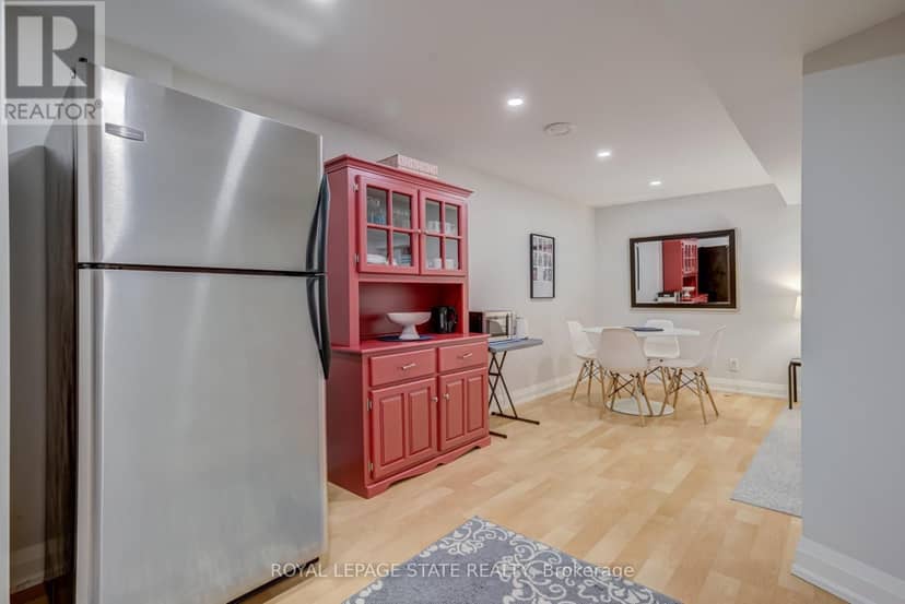 27 - 502 Barton Street — photo 31 of 40