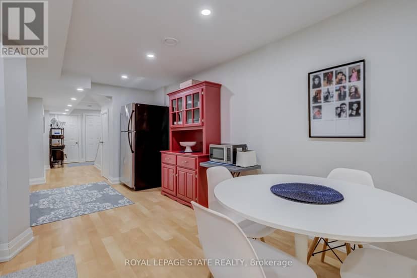 27 - 502 Barton Street — photo 32 of 40