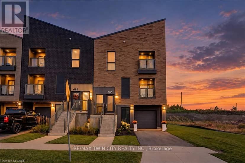 680 Benninger Drive — photo 3 of 29
