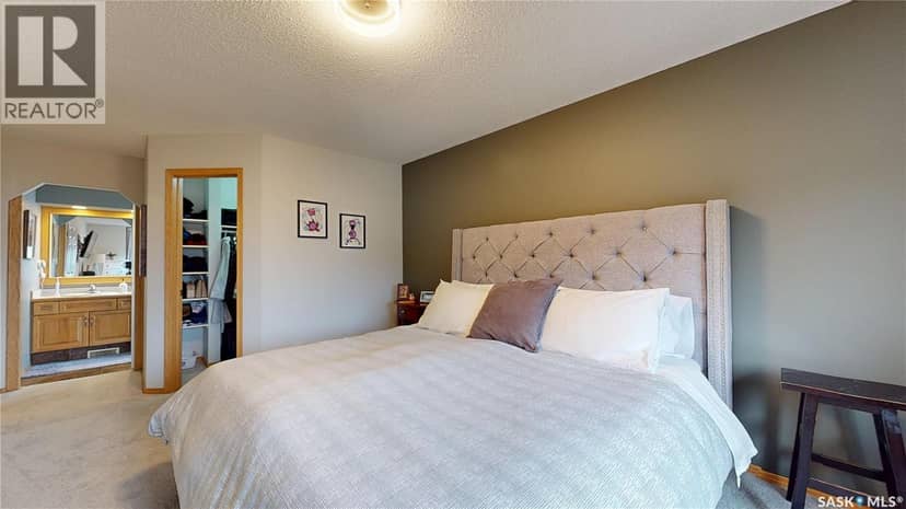 1253 Degelman DRIVE — photo 23 of 40