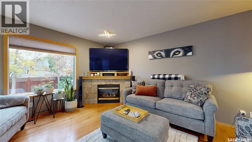 1253 Degelman DRIVE — photo 11 of 40