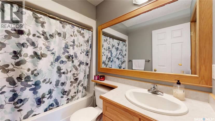1253 Degelman DRIVE — photo 34 of 40