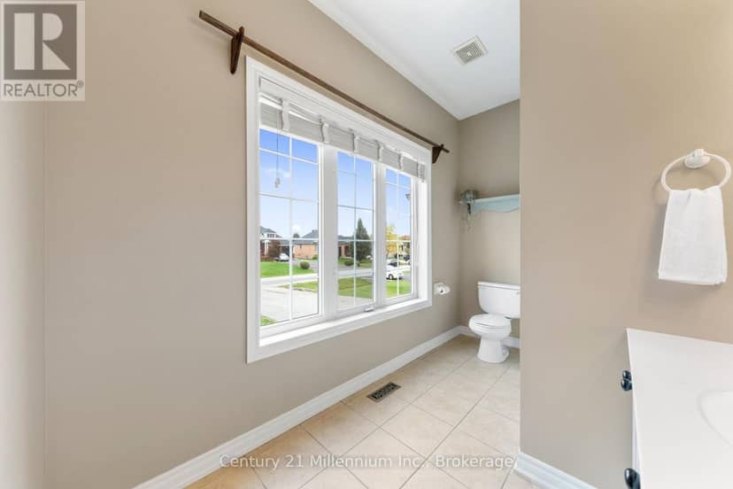 23 Butternut Crescent — photo 23 of 40